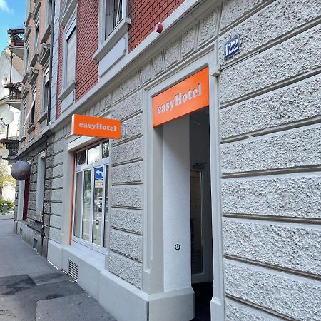 Easyhotel Zuerich Limmatplatz Exterior photo