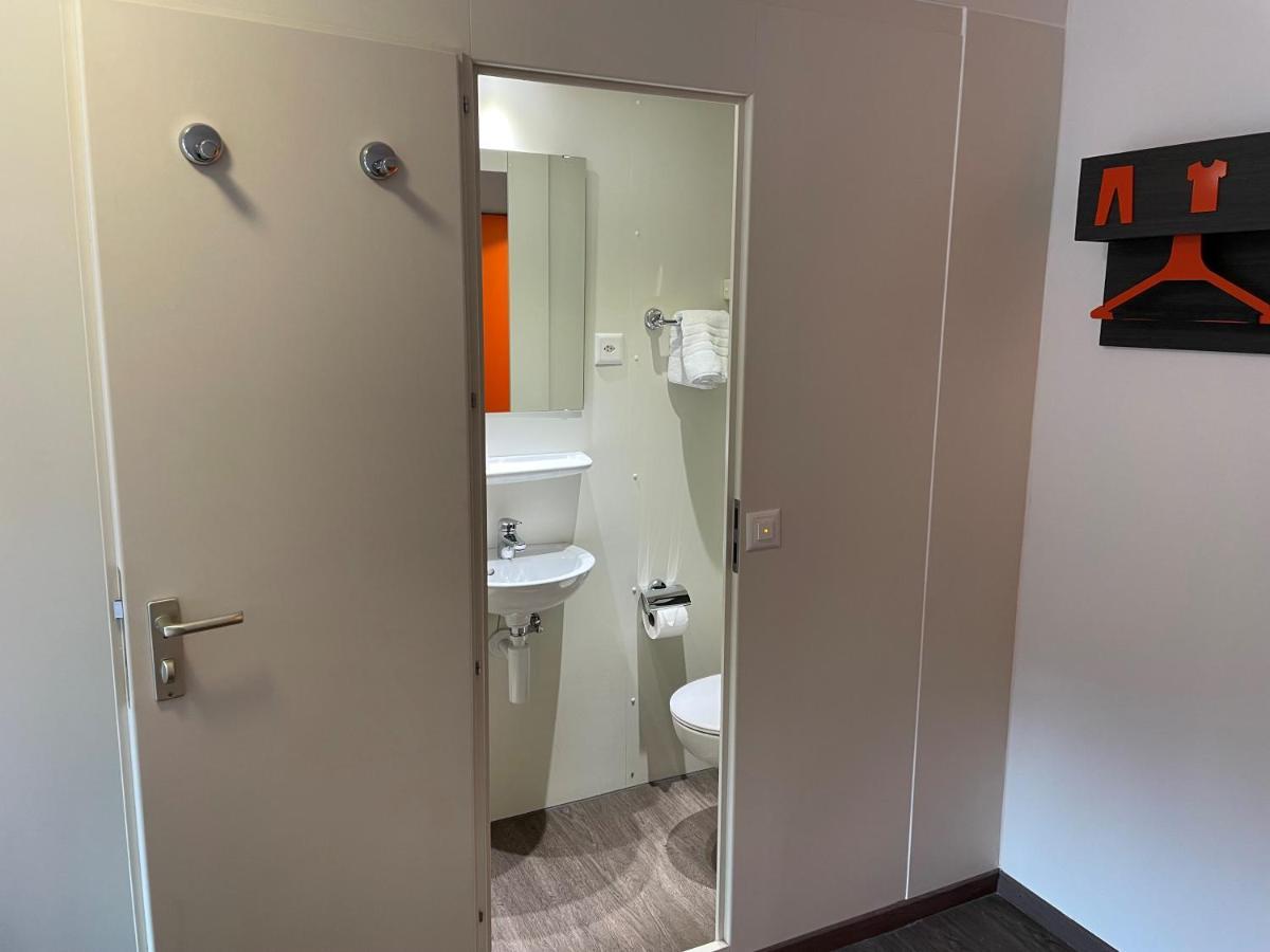 Easyhotel Zuerich Limmatplatz Exterior photo