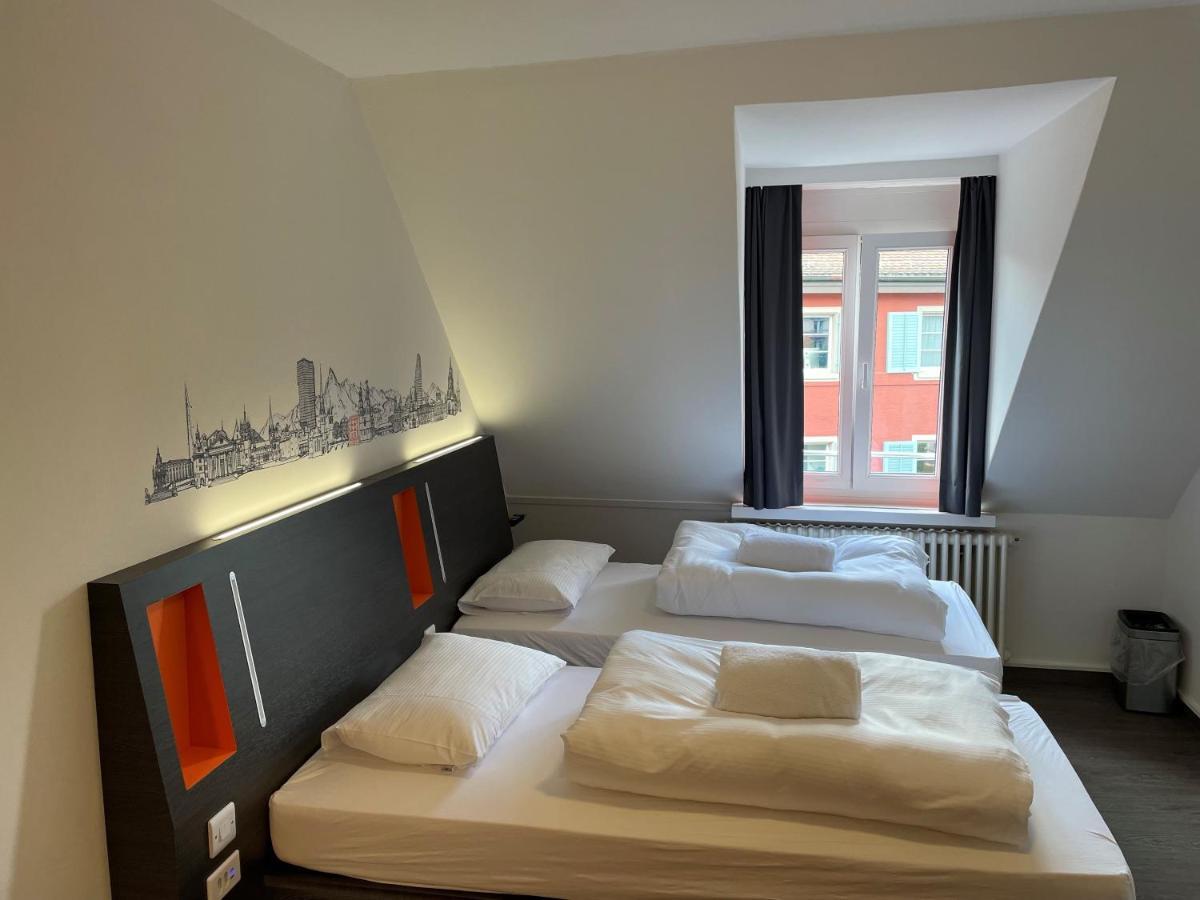 Easyhotel Zuerich Limmatplatz Exterior photo