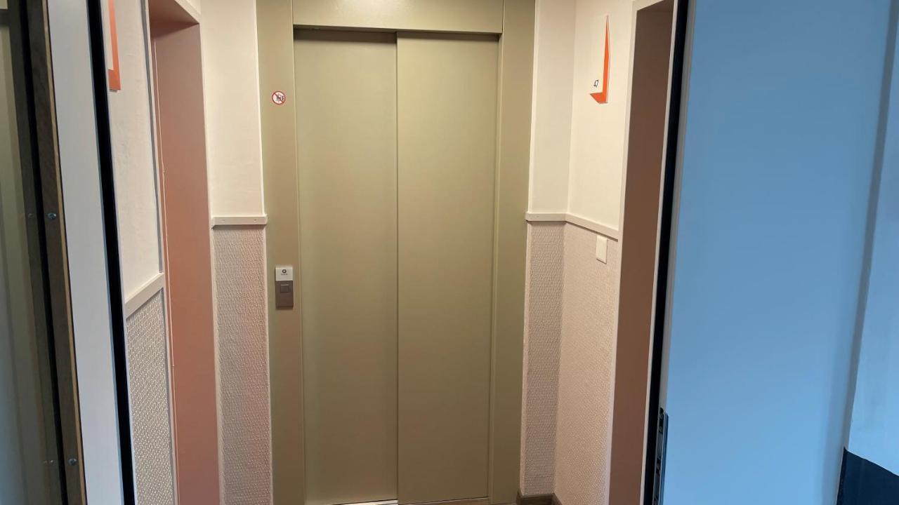 Easyhotel Zuerich Limmatplatz Exterior photo